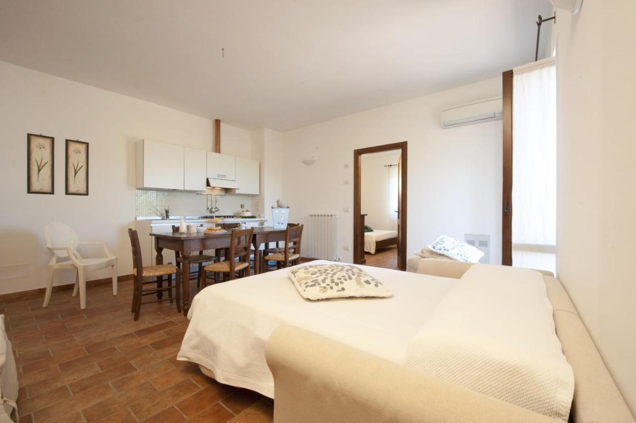 Ripa Agriturismo Casale Le Selvette المظهر الخارجي الصورة