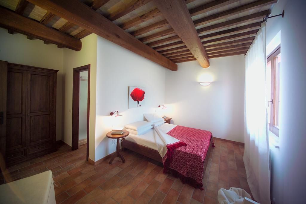 Ripa Agriturismo Casale Le Selvette الغرفة الصورة