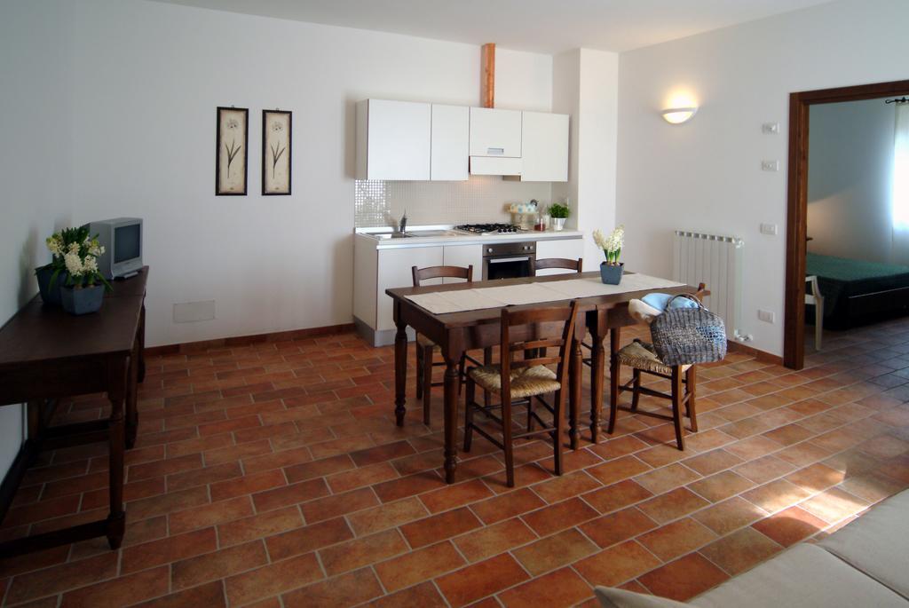 Ripa Agriturismo Casale Le Selvette المظهر الخارجي الصورة